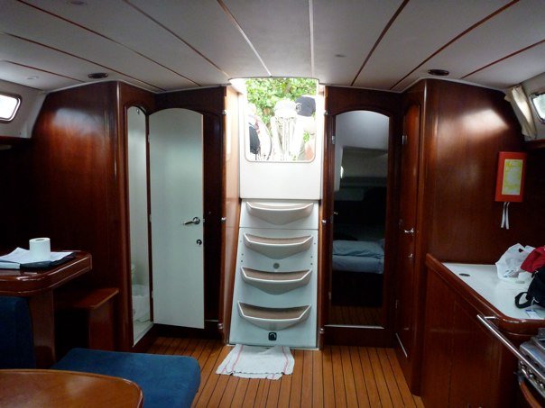 inside cabin beneteau sailboat