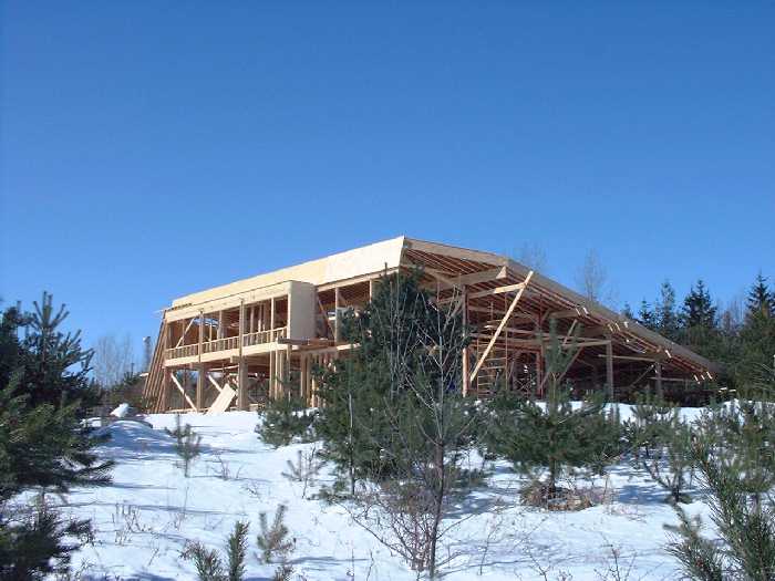 The east side of the roof line has now been completed.