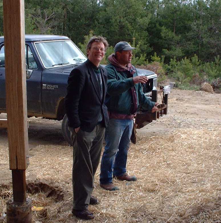Martin and Colin discuss details of the design and construction on site.